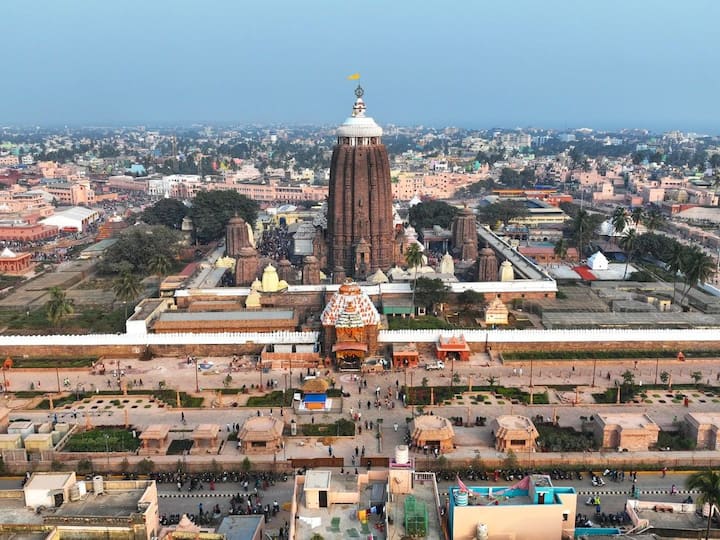 The project encompasses parking spaces, Shree Setu (a bridge), pilgrimage centers, a new road for pilgrim movement, toilets, cloakrooms, and other amenities in and around the Jagannath temple in Puri. (Image Source: Odisha Govt)