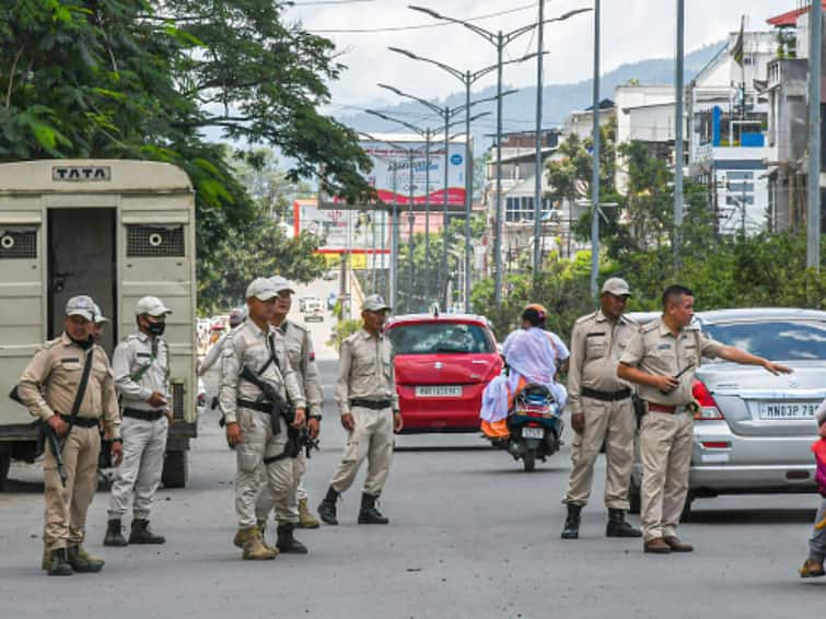 Manipur Violence Security Forces, Militants Exchange Fire In Moreh After 2 Arrested In October Murder Of Cop Manipur: Security Forces, Militants Exchange Fire After 2 Arrested In Moreh Cop Killing