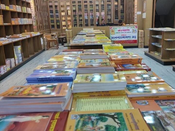 Gita Press News: गीता प्रेस की इन पुस्तकों की बढ़ी डिमांड, दुकानों में घटा स्टॉक varanasi Gita Press Demand increased on Ramayan Ram Charit Manas and sundarkand ann Gita Press News: गीता प्रेस की इन पुस्तकों की बढ़ी डिमांड, दुकानों में घटा स्टॉक
