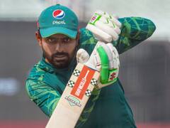 बाबर आज़म को जानबूझकर आउट नहीं करती टीम? लगातार तीन अर्धशतक जड़ने के बाद भी बुरी तरह हो रहे ट्रोल