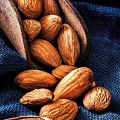 Almonds: ਆਓ ਜਾਣਦੇ ਹਾਂ ਸੁੱਕੇ ਅਤੇ ਭਿੱਜੇ ਹੋਏ ਬਦਾਮ ਖਾਣ ਦੇ ਫਾਇਦੇ