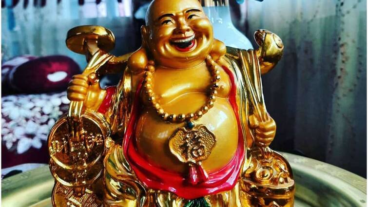 Who is the Laughing Buddha after all, know why it is considered a symbol of good fortune Feng Shui Laughing Buddha: લાફિંગ બુદ્ધા આખરે કોણ છે, જાણો શુભતાનું કેમ મનાય છે ચિન્હ