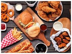 Dinner Tips : झोपण्यापूर्वी या गोष्टींचे सेवन केल्याने होऊ शकतात नुकसान