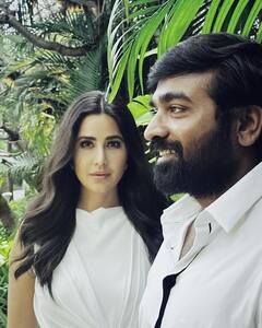 Vijay Sethputhi Birthday: कैटरीना कैफ ने 'मैरी क्रिसमस' की टीम के साथ मनाया विजय सेतुपति का बर्थडे, शेयर की इनसाइड तस्वीरें