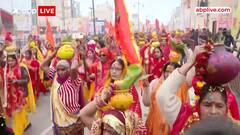 पूजन सामग्री लेकर राम मंदिर की ओर बढ़ रहे हैं भक्त | Ram Mandir| ABP News