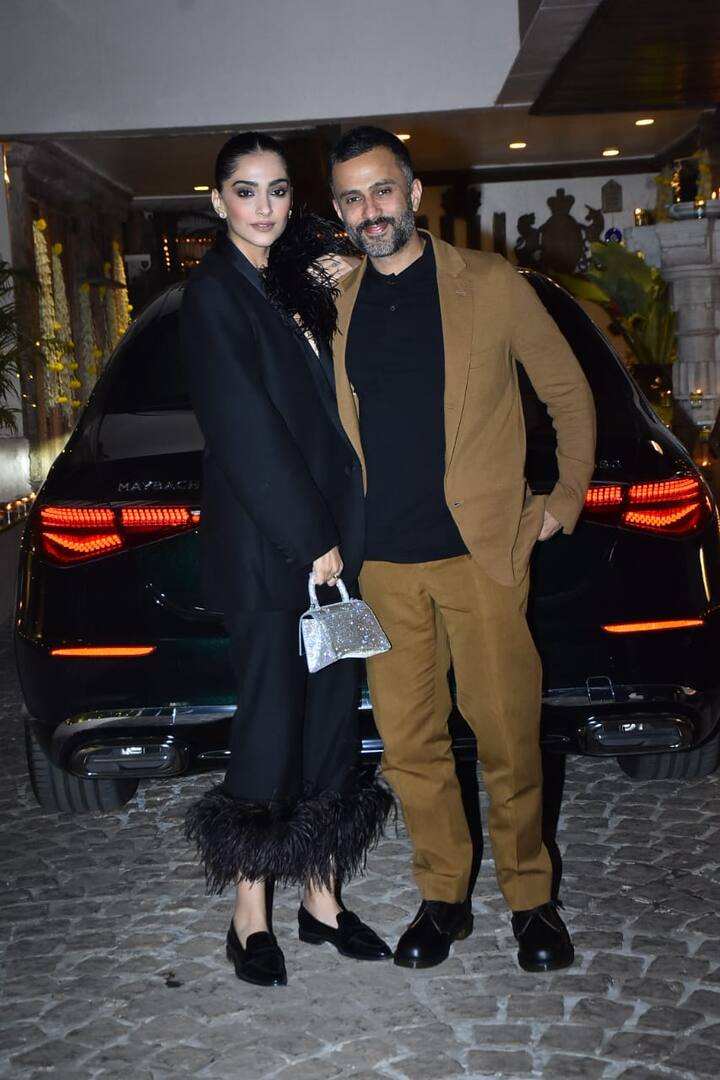 Anand Ahuja wore brown suit with black tshirt and black shoes. (All images: Manav Manglani)