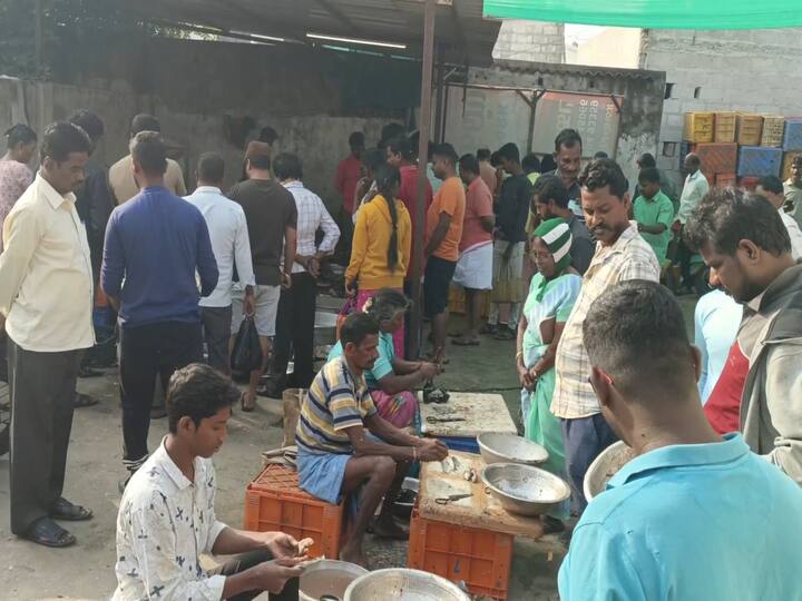 Fish shops in Tirupathur areas are thronged with people in kaanum Pongal - TNN காணும் பொங்கல்...திருப்பத்தூரில் மீன் கடைகளில் குவிந்த கூட்டம்