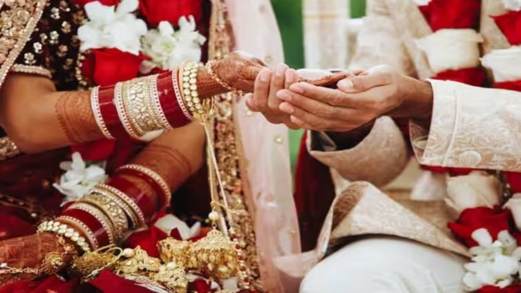 Madhya Pradesh High court: Refusal to consummate marriage, denial of physical intimacy amounts to mental cruelty: Madhya Pradesh HC News: લગ્નમાં શારીરિક સંબંધ બાંધવાનો ઇનકાર કરવો માનસિક ક્રૂરતા સમાનઃ મધ્યપ્રદેશ હાઇકોર્ટ