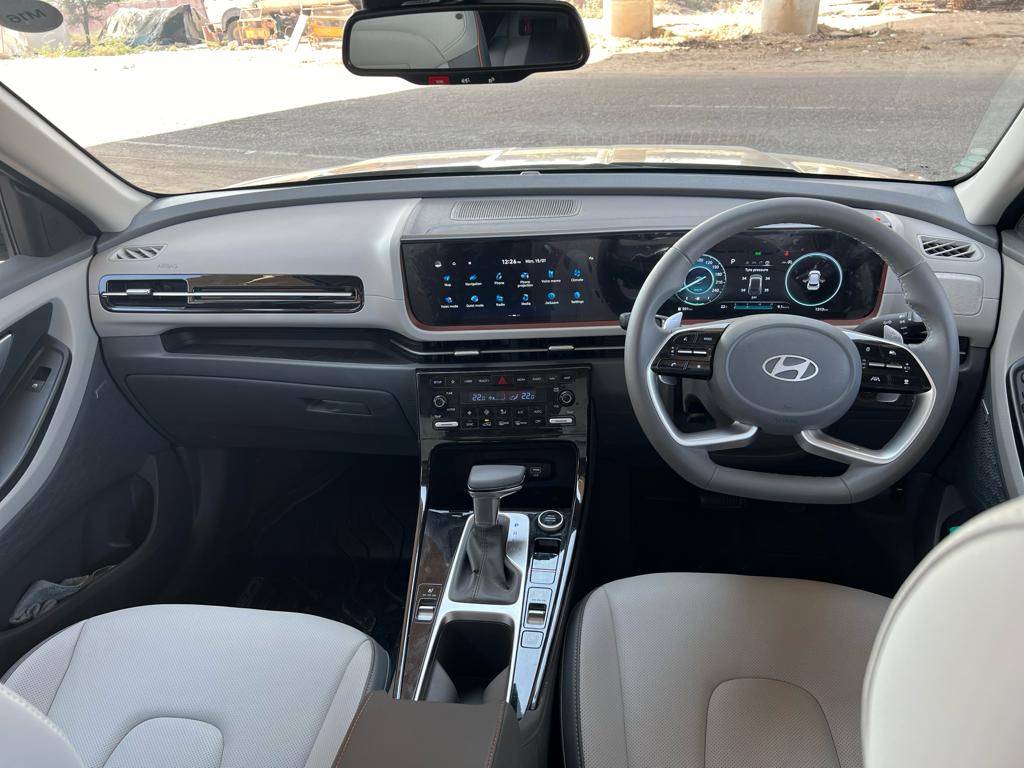 Hyundai Creta Facelift Review: कैसी है 2024 हुंडई क्रेटा फेसलिफ्ट टर्बो, खरीदने का मन बन रहा है .... तो पहले ये रिव्यू पढ़ लीजिये