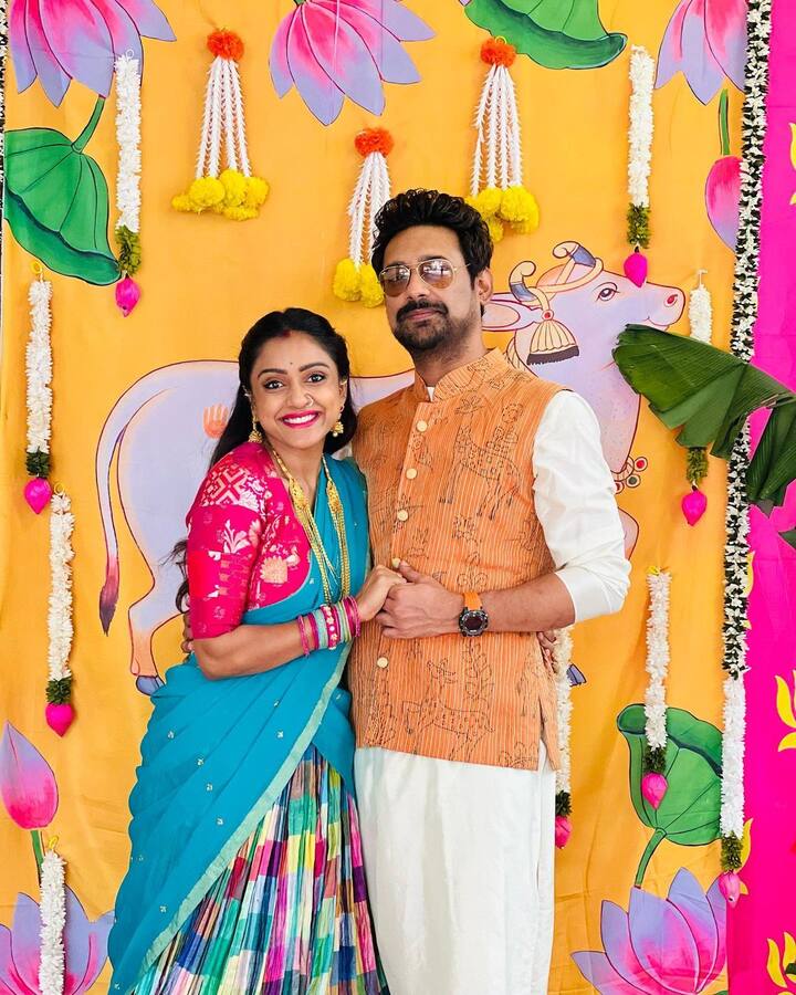 అమెరికా నుంచి తిరిగి ఇండియాకు వచ్చి కెరీర్​ మీద కాన్సంట్రేట్ చేస్తున్న సమయంలో బిగ్​బాస్​ అవకాశం వచ్చింది. ఇద్దరు కలిసి జంటగా బిగ్​బాస్​ హౌజ్​లోకి అడుగుపెట్టారు. మొదటిసారి తెలుగులో జంటగా అడుగుపెట్టింది వీరిద్దరే.(Image Source : Instagram/vithikasheru)