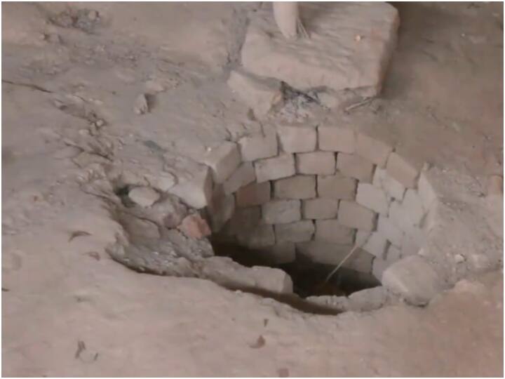 इस बस्ती में कुआं भी मिला है. खुदाई की तस्वीरों ने लोगों के अंदर उत्सुकता बढ़ा दी है.