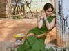 Ruhani Sharma : ట్రెడీషనల్​ లుక్​లో రుహాని శర్మ.. గ్రీన్ శారీలో బ్లౌజ్​ లేకుండా ఫోజులిచ్చిన హీరోయిన్