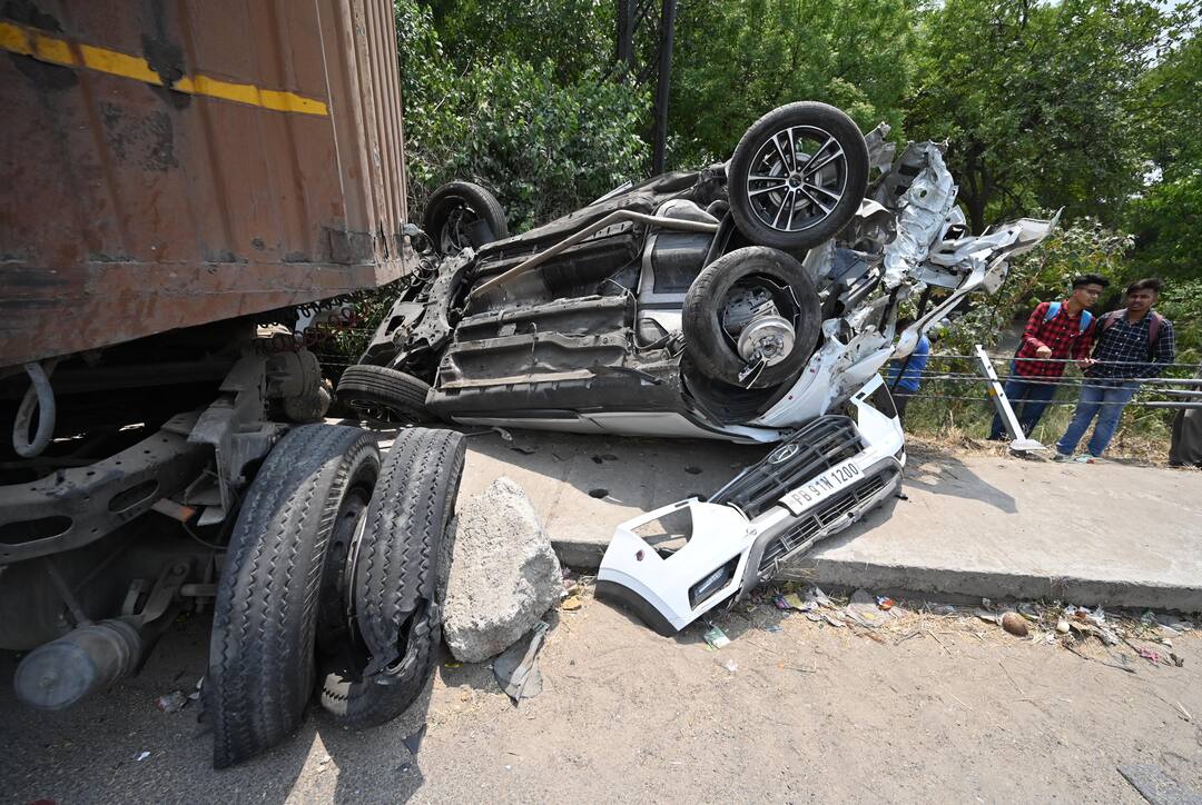 Road Accident: ਸੜਕ ਹਾਦਸੇ 'ਚ ਹੋਣ ਵਾਲੀਆਂ ਮੌਤਾਂ ਦੇ ਅੰਕੜੇ ਜਾਣ ਕੇ ਰਹਿ ਜਾਓਗੇ ਹੈਰਾਨ You will be surprised to know the statistics of deaths in road accidents Road Accident: ਸੜਕ ਹਾਦਸੇ 'ਚ ਹੋਣ ਵਾਲੀਆਂ ਮੌਤਾਂ ਦੇ ਅੰਕੜੇ ਜਾਣ ਕੇ ਰਹਿ ਜਾਓਗੇ ਹੈਰਾਨ