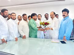 सोलापुरातील दोन मोठे नेते अजित पवार गटाच्या गळाला, आगामी निवडणुकांच्या पार्श्वभूमीवर शरद पवार गटाला फटका