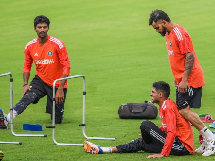 रोहित शुरुआती दो मुकाबलों में कुछ खास नहीं कर सके. वे पहले मैच में जीरो पर आउट हुए थे. दूसरे में भी खाता नहीं खोल सके. वहीं विराट कोहली पहले मैच में नहीं खेले थे. उन्होंने दूसरे मैच में 29 रन बनाए. शुभमन गिल पहले मैच में खेले. दूसरे में मौका नहीं मिला.