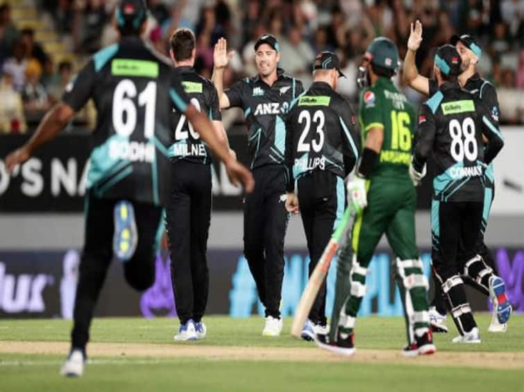 nz vs pak new zealand wins 3rd t20 match against pakistan finn allen century 137 runs PAK Vs NZ: ஃபின் ஆலன் அதிரடி சதம்!  நியூசிலாந்திடம் 3-0 என்ற கணக்கில் தொடரை இழந்த பாகிஸ்தான்!