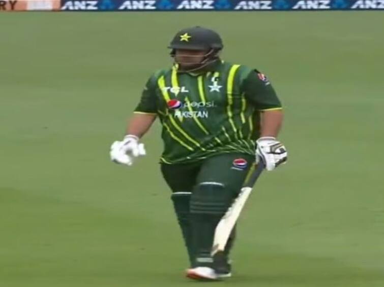 Fans Not Pleased As The Big Show Theme Song Azam Khan Entry NZ vs PAK 3rd T20I Fans Not Pleased As ‘The Big Show’ Theme Song Is Played During Azam Khan’s Entry In NZ vs PAK 3rd T20I