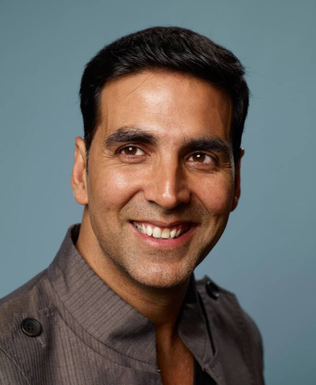 इंडिया टाइम्स के मुताबिक अक्षय कुमार ने राम मंदिर निर्माण के लिए काफी बड़ा अमाउंट दिया है. हालांकि, उन्होंने इसे रिवील नहीं किया है. इस बात ऐलान खुद अक्षय ने एक वीडियो शेयर किया है.