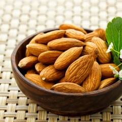 Almonds: ਆਓ ਜਾਣਦੇ ਹਾਂ ਸੁੱਕੇ ਅਤੇ ਭਿੱਜੇ ਹੋਏ ਬਦਾਮ ਖਾਣ ਦੇ ਫਾਇਦੇ