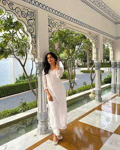 Ritu Varma Photos : ஜெய்ப்பூர் மாளிகையில் உலாவும் தேவதை ரித்து வர்மா!