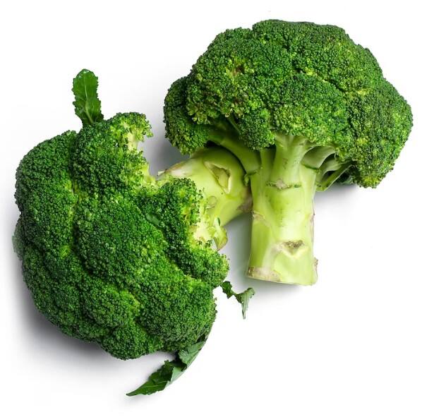 ਜੇ ਤੁਸੀਂ ਭਾਰ ਘਟਾਉਣਾ ਚਾਹੁੰਦੇ ਹੋ ਜਾਂ ਮਾੜੇ ਕੋਲੇਸਟ੍ਰੋਲ ਦੇ ਪੱਧਰ ਨੂੰ ਘਟਾਉਣਾ ਚਾਹੁੰਦੇ ਹੋ। ਬਾਡੀ ਡਿਟੌਕਸ ਤੋਂ ਲੈ ਕੇ ਜ਼ਰੂਰੀ ਪੋਸ਼ਣ ਤੱਕ, ਬਰੋਕਲੀ ਖਾਣਾ ਆਮ ਗੱਲ ਹੋ ਗਈ ਹੈ। ਜ਼ਿਆਦਾਤਰ ਲੋਕਾਂ ਦੇ ਘਰਾਂ ਵਿੱਚ ਬਰੋਕਲੀ ਦਾ ਸੇਵਨ ਸਲਾਦ ਅਤੇ ਸੂਪ ਦੇ ਰੂਪ ਵਿੱਚ ਕੀਤਾ ਜਾਂਦਾ ਹੈ।