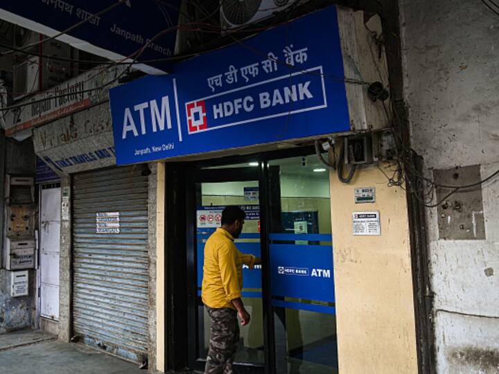 HDFC Bank Shares Slips 7 Per Cent Mcap Erodes By Rs 72,736 Crore After Q3 Results HDFC Bank Shares Slip 7 Per Cent After Q3 Results; Mcap Erodes By Rs 72,736 Crore