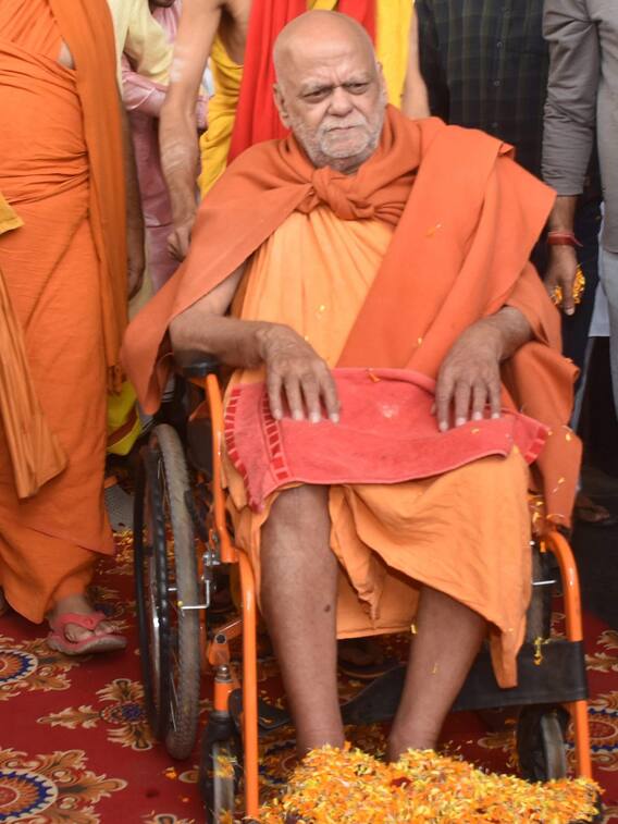 कौन हैं शंकराचार्य स्वामी निश्चलानंद सरस्वती?