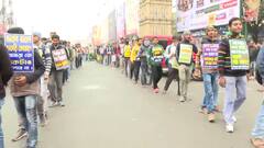 Job Seekers Agitation:পশ্চিমবঙ্গ পুলিশের কনস্টেবল ও এসআই পদে বিজ্ঞপ্তি প্রকাশ-সহ একাধিক দাবিতে পথে চাকরিপ্রার্থীরা