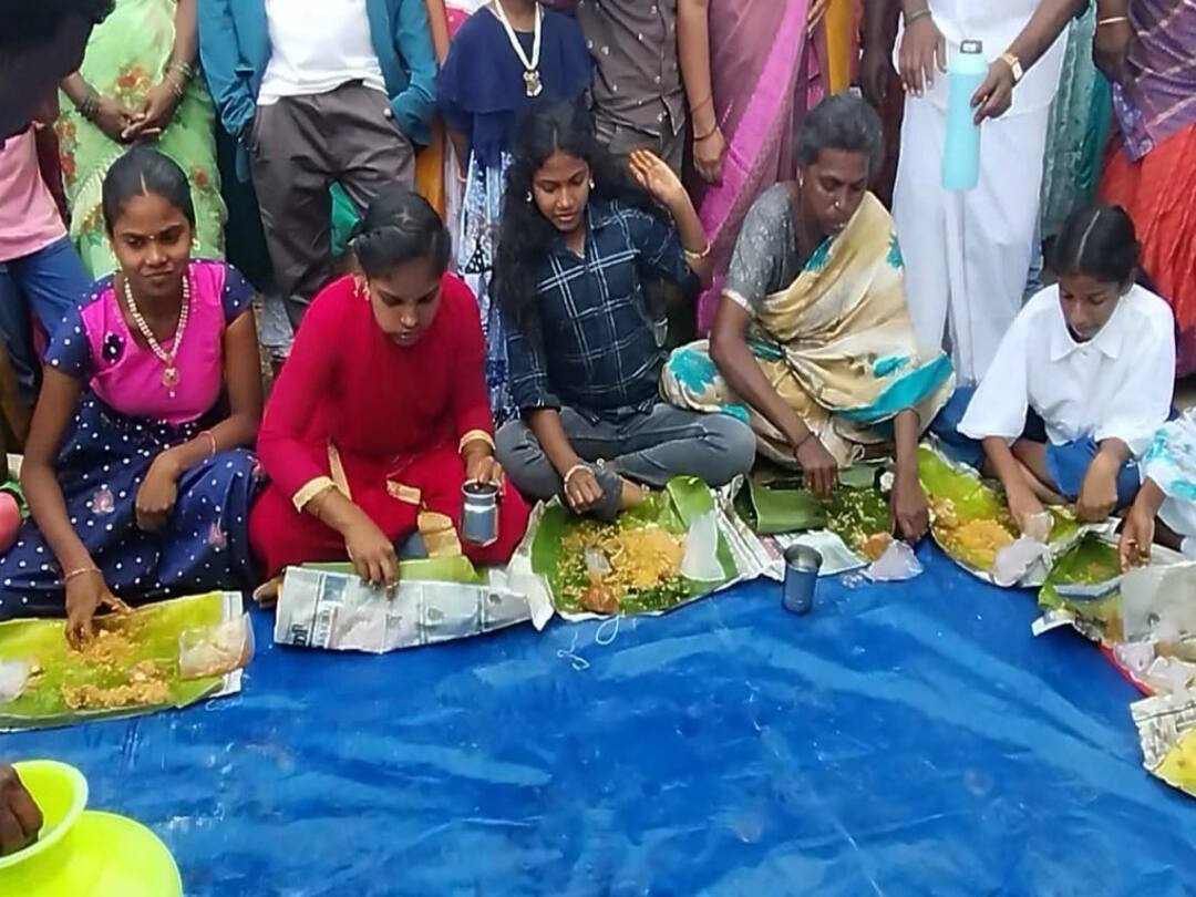 Biryani eating competition at Pongal Games near Dharmapuri - TNN ஒரு கிலோ சில்லி சிக்கன், பிரியாணி சாப்பிடும் போட்டி; ஆர்வத்துடன் கலந்து கொண்ட கிராம மக்கள்