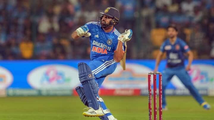 আফগানিস্তানের বিরুদ্ধে বেঙ্গালরুতে অনবদ্য ১২১ রানের ইনিংস খেলে ইতিহাস গড়েন রোহিত শর্মা।