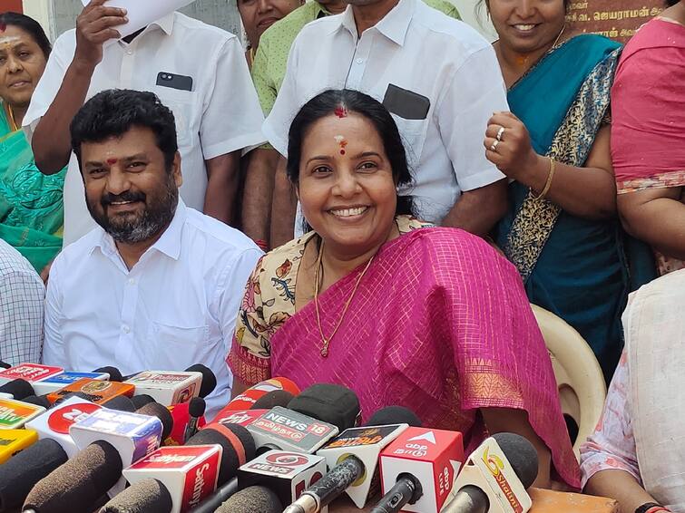 Vanathi srinivasan said that Jallikattu is part of Sanatana Dharma - TNN Jallikattu: ஜல்லிக்கட்டு சனாதன தர்மத்தின் ஒரு பகுதி தான் - வானதி சீனிவாசன் திட்டவட்டம்