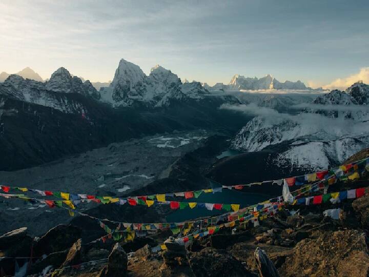 पैकेज का शुल्क ऑक्यूपेंसी के हिसाब से होगा. नेपाल टूर में सिंगल ऑक्यूपेंसी पर आपको 45,700 रुपये प्रति व्यक्ति, दो लोगों को 37,000 रुपये और तीन लोगों को 36,500 रुपये प्रति व्यक्ति के हिसाब से पैसे देने होंगे.