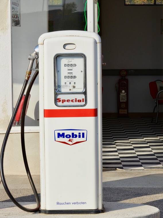 इस देश में 500% महंगे हुए पेट्रोल के दाम