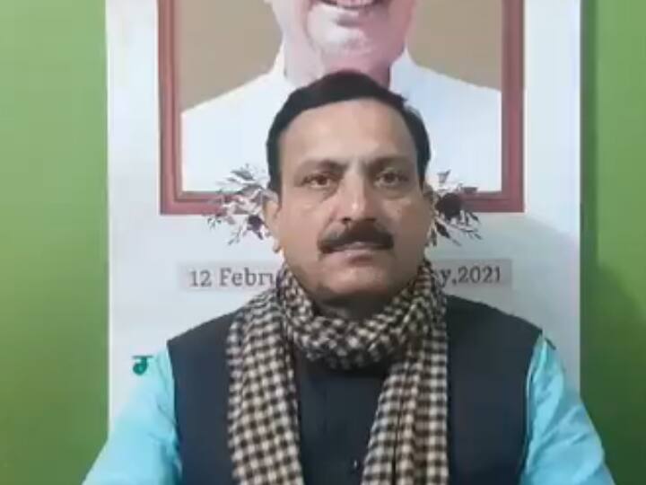 UP Politics: यूपी के किसानों को योगी सरकार का तोहफा, RLD बोली- 'ऊंट के मुंह में जीरा' UP Yogi Government increasing sugarcane price by Rs 20 per quintal Opposition RLD SP and Congress attacks ANN UP Politics: यूपी के किसानों को योगी सरकार का तोहफा, RLD बोली- 'ऊंट के मुंह में जीरा'