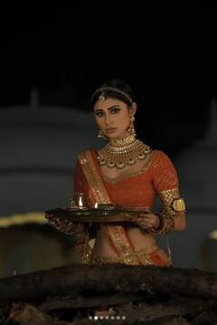 Mouni Roy: ਮੌਨੀ ਰਾਏ ਨੇ ਭਾਰੀ ਗਹਿਣਿਆਂ ਅਤੇ ਲਹਿੰਗਾ 'ਚ ਮਚਾਈ ਤਬਾਹੀ, ਖੂਬਸੂਰਤੀ ਕਰ ਦੇਵੇਗੀ ਪਾਗਲ