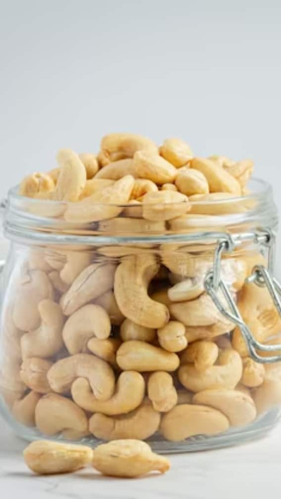 ਇਹ ਵਾਲੇ ਲੋਕ ਭੁੱਲ ਕੇ ਵੀ ਨਾ ਕਰਨ ਕਾਜੂ ਦਾ ਸੇਵਨ! ਜਾਣੋ ਨੁਕਸਾਨ