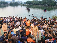 हरणी झील में नाव पलटने से छात्रों की दर्दनाक मौत, पीएम मोदी ने क‍िया मुआवजा का ऐलान, देखें तस्‍वीरें