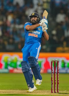 Rohit sharma: रोहित है तो मुमकिन है! रोहितने एकाच तडाख्यात किती विक्रम केले!