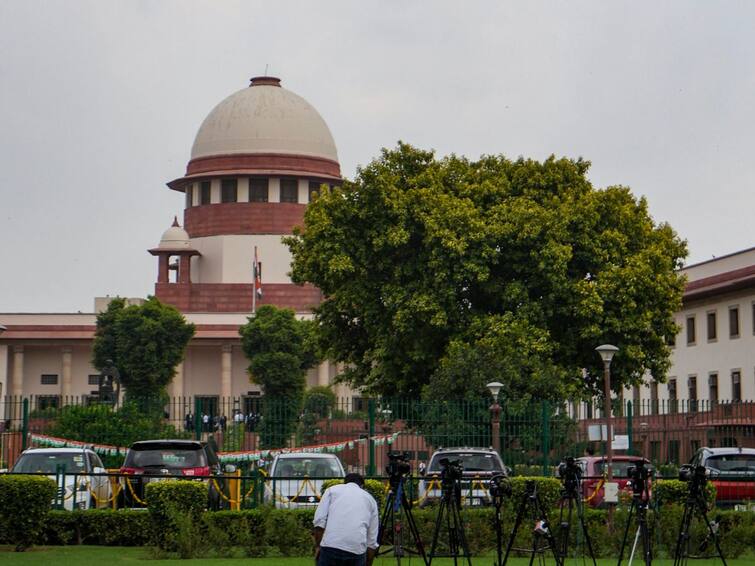 Supreme Court gives unanimous verdict in electoral bonds case know details Electoral Bonds 'ਤੇ ਸੁਪਰੀਪ ਕੋਰਟ ਨੇ ਲਾਈ ਰੋਕ, CJI ਬੋਲੇ- ਸਰਕਾਰ ਨੂੰ ਪੁੱਛਣਾ ਜਨਤਾ ਦਾ ਫਰਜ਼