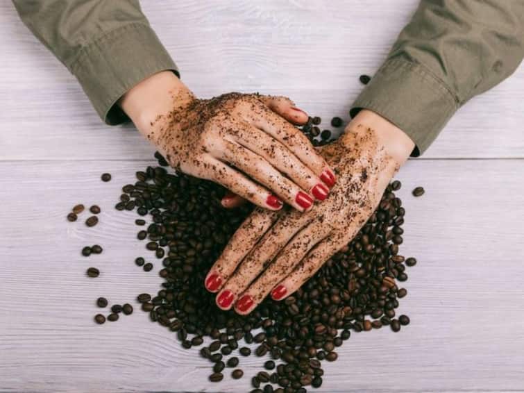 DIY Coffee Scrubs : Coffee scrub DIYs.. How many benefits for the skin if taken together with these