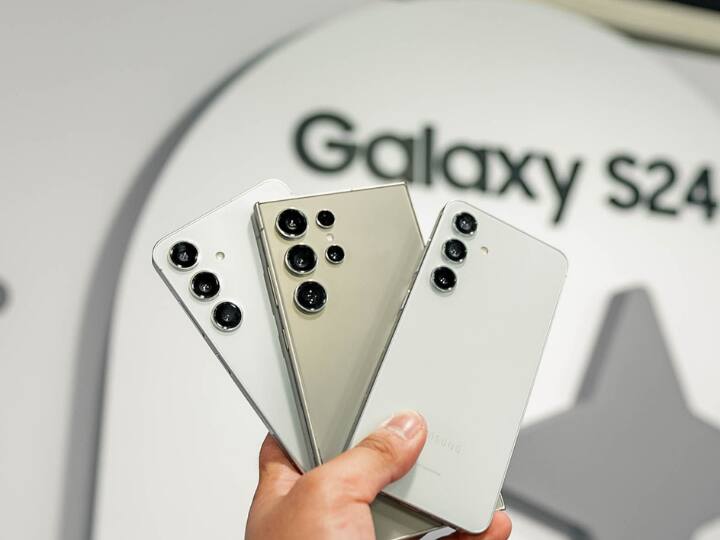 Samsung Galaxy S24 Ultra 5G पर अमेजन में 15,000 रुपये से ज्यादा का डिस्काउंट दिया जा रहा है. इस फोन की कीमत 1,29,999 रुपये से शुरू है. सैमसंग के इस फोन के 12/512GB वेरिएंट की कीमत 1,39,999 रुपये है. हालांकि अमेजन से फिलहाल आप इसे सस्ते में आर्डर कर सकते हैं.