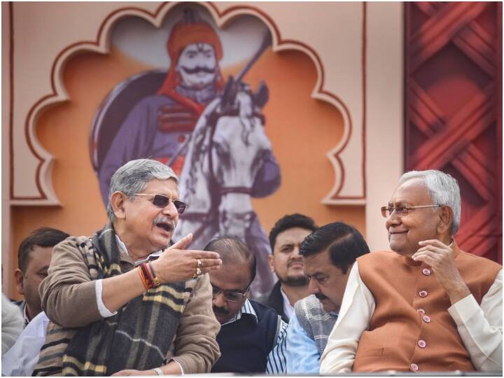 जेडीयू के पूर्व राष्ट्रीय अध्यक्ष ने कहा कि सरकार का काम विकास करना है न कि मंदिर बनवाना. ललन सिंह ने यह बात तब कही है जब राम मंदिर में प्राण प्रतिष्ठा होनी है. (फाइल फोटो)