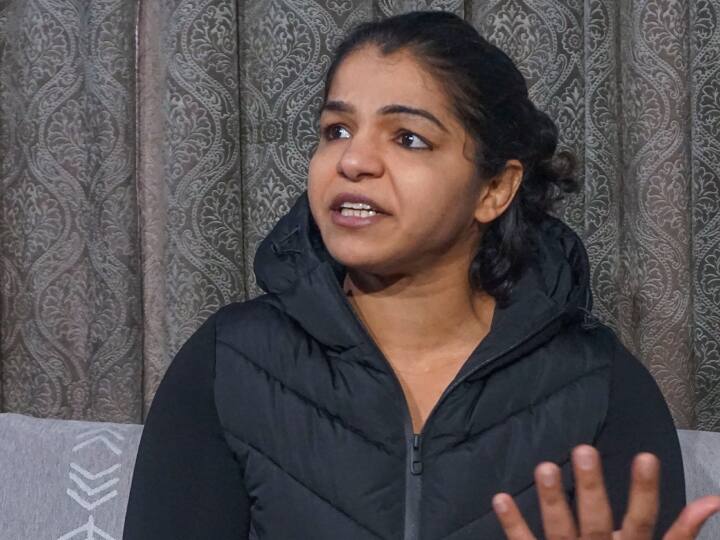 Sakshee Malikkh: पहलवान साक्षी मलिक का बृजभूषण शरण सिंह पर बड़ा आरोप, कहा- 'WFI के निलंबन के बाद भी...' wrestler Sakshee Malikkh Allegation On Brij Bhushan Sharan Singh and his associates are still interrupting after suspension Sakshee Malikkh: पहलवान साक्षी मलिक का बृजभूषण शरण सिंह पर बड़ा आरोप, कहा- 'WFI के निलंबन के बाद भी...'