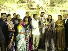 CM Jagan Attended YS Sharmila Son's Engagement : రాజారెడ్డి, ప్రియల నిశ్చితార్థానికి సీఎం జగన్ | ABP