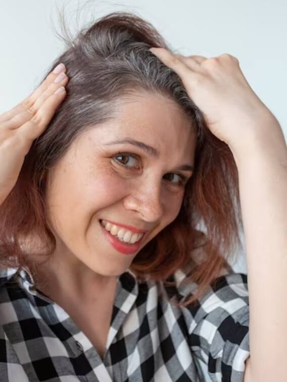 जवानी में ही दिखने लगे हैं बूढ़े? ऐसे पाएं सफेद बालों से छुटकारा