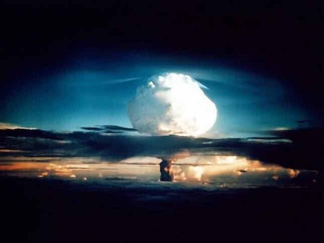 ਈਰਾਨ ਨੇ 16 ਜਨਵਰੀ ਨੂੰ ਪਾਕਿਸਤਾਨ, ਸੀਰੀਆ ਅਤੇ ਇਰਾਕ 'ਤੇ ਹਵਾਈ ਹਮਲੇ ਕੀਤੇ ਸਨ। ਈਰਾਨ ਮੁਤਾਬਕ ਉਸ ਨੇ ਇਨ੍ਹਾਂ ਹਮਲਿਆਂ 'ਚ ਅੱਤਵਾਦੀਆਂ ਨੂੰ ਨਿਸ਼ਾਨਾ ਬਣਾਇਆ ਹੈ।