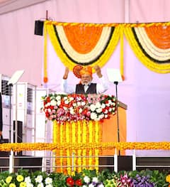 PM Narendra Modi Solapur : 22 जानेवारीला  जो 'दीवा'लावणार आहात,तो गरिबी दूर करणारा असेल - पंतप्रधान नरेंद्र मोदी