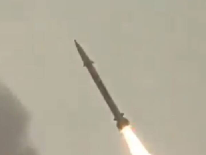 Iran Pakistan Conflict Iran Weapons Abu Mahdi cruise missile Fatah 1 hypersonic missile Khordad air defense system ईरान के वो पांच हथियार जिससे पाकिस्तान की बंध जाती है घिग्घी, कोई पाक रडार को दे सकता चकमा तो कोई मिनटों में मचा सकता है तबाही