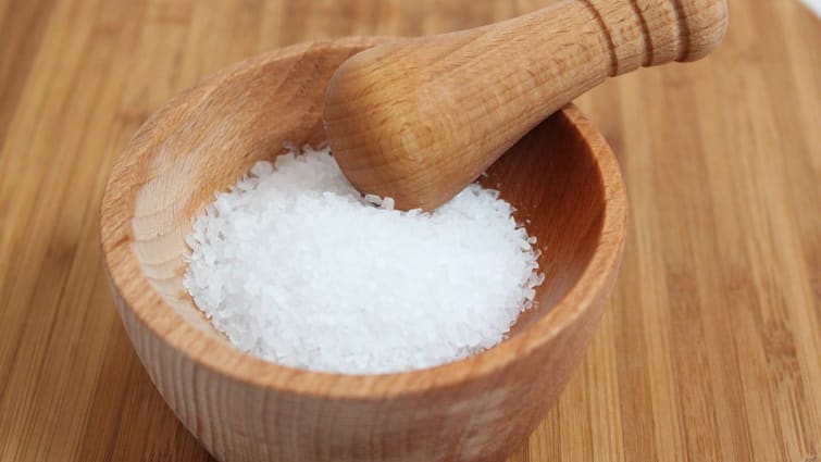 Salt Intake Reduction:মাত্রাতিরিক্ত নুনে ভয়ঙ্কর বিপদ, সতর্কবার্তা WHO-র! কী ভাবে কমাবেন খাবারে নুনের পরিমাণ?