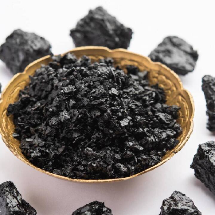 ਸ਼ਿਲਾਜੀਤ ਸਰੀਰ ਦੀਆਂ ਕਈ ਸਮੱਸਿਆਵਾਂ ਨੂੰ ਆਸਾਨੀ ਨਾਲ ਦੂਰ ਕਰ ਦਿੰਦਾ ਹੈ। ਸ਼ਿਲਾਜੀਤ ਪਹਾੜਾਂ ਦੀਆਂ ਚਟਾਨਾਂ ਤੋਂ ਕੱਢਿਆ ਗਿਆ ਪਦਾਰਥ ਹੈ।